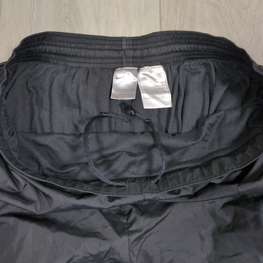 Vintage Nike Windbreaker Track Pants Youth Extra Large Black Y2K Boys Ankle Zip